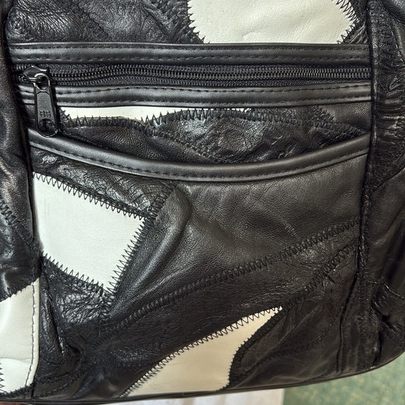 Vintage 1980s patchwork leather bag shoulder bag  3 compartment  black/white EVC - Picture 4 of 16